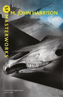 Light By:Harrison, M. John Eur:14,62 Ден2:699